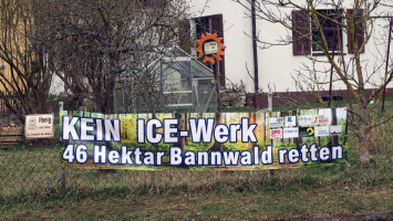 Banner in der Pfinzingstraße