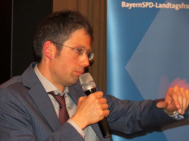 Bezirkstagskandidat und Caritas-Geschäftsführer Michael Groß