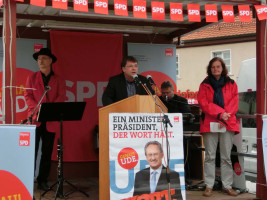 Ernst Bergmann und Angelika Weikert, Zweit- und Erststimmenkandidatin zum Landtag