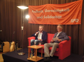 Marcel Schneider und Lothar Trapp in der politischen Runde