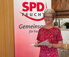 Helga Schönsteiner beim Jahresbericht