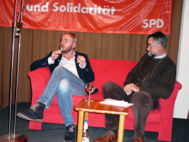 Marcel Schneider und Hannes Schönfelder bei der Publikumsrunde