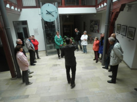 im Atrium des Rathauses