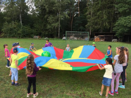 Spielen auf dem Gute-Laune-Platz