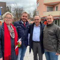 Inge Jabs, Marcel Schneider, Norbert Walter-Borjans und Bürgermeisterkandidat Jörg Kotzur