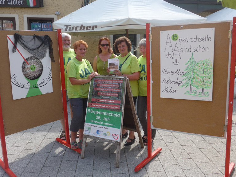 2015-07 Infostand